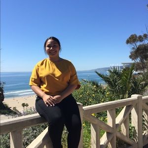 Meet your Posher, Jasmine